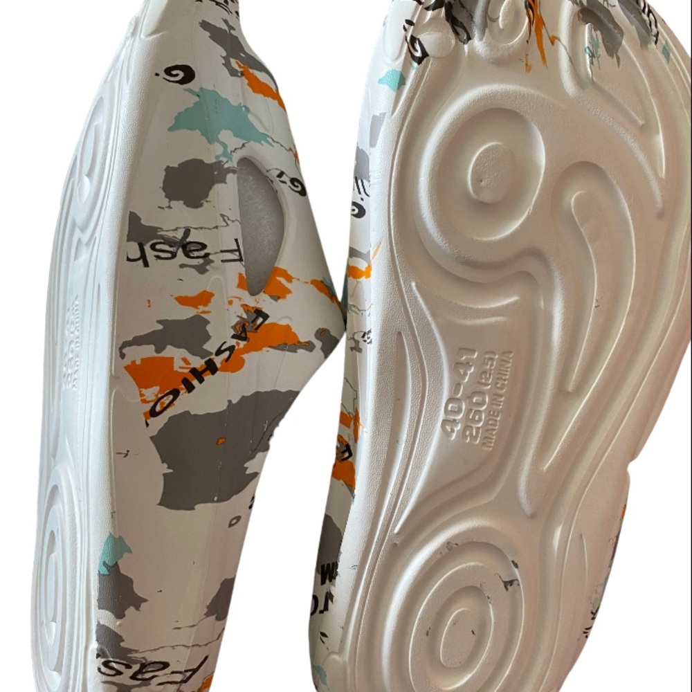 White w/multi color design slides - Picture 4 of 4